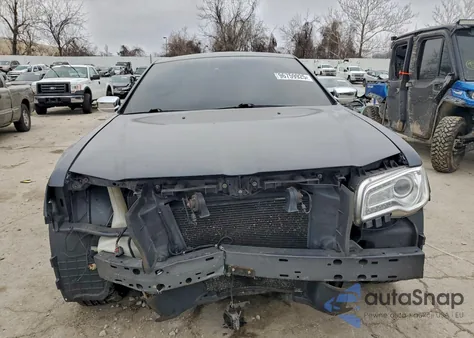 2017 Chrysler 300C z USA, uszkodzony, nr VIN 2C3CCAKG6HH586929